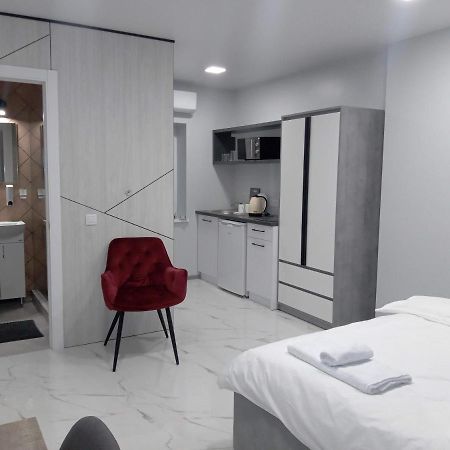 Pure Apartments Vip 4 Lviv Luaran gambar